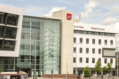 BSc (Hons) Quantity Surveying and Commercial Management with Sandwich year