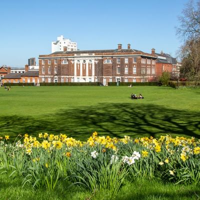 BSc Hons Management with Marketing