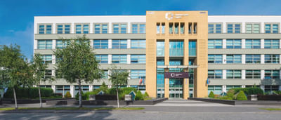 Bachelor Degree in International Economics