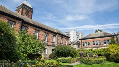 MA (Hons)  English and Mathematics
