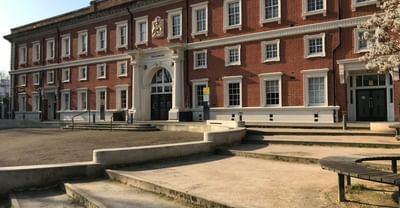 Undergraduate Foundation Programme in Business, Economics, Finance and Management pathway