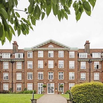 BA (Hons) in Business and Management